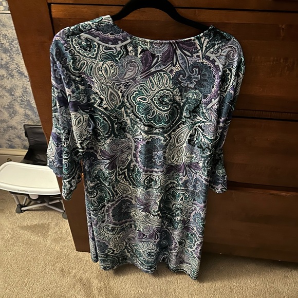 Dress - Picture 2 of 2